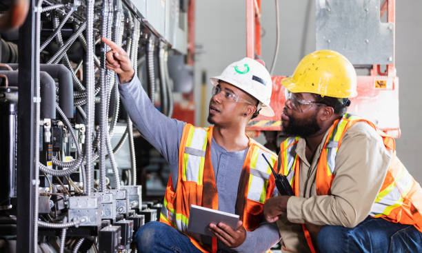 Best Affordable Emergency Electrician  in Lamont, CA